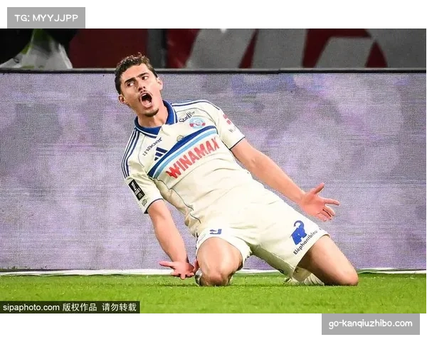 巴尔科拉率先破门法国边锋凭借速度优势闪耀赛场