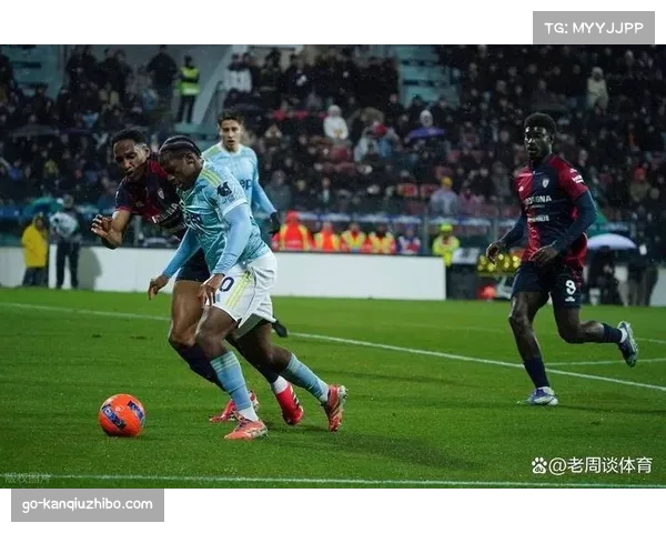 卡利亚里门将卡普里莱多次神勇扑救力保球门不失